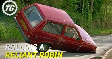 Rolling a Reliant Robin | Top Gear | BBC